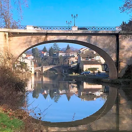 D'hotes Lencouet Bed and Breakfast Feugarolles