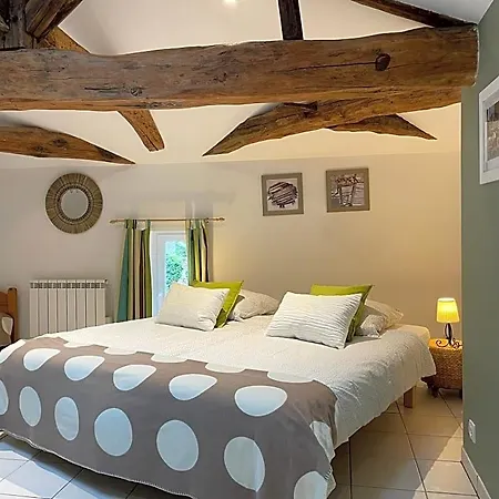 D'hotes Lencouet Bed and Breakfast 3*
