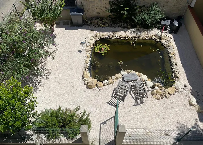 D'hotes Lencouet Bed & Breakfast 3*