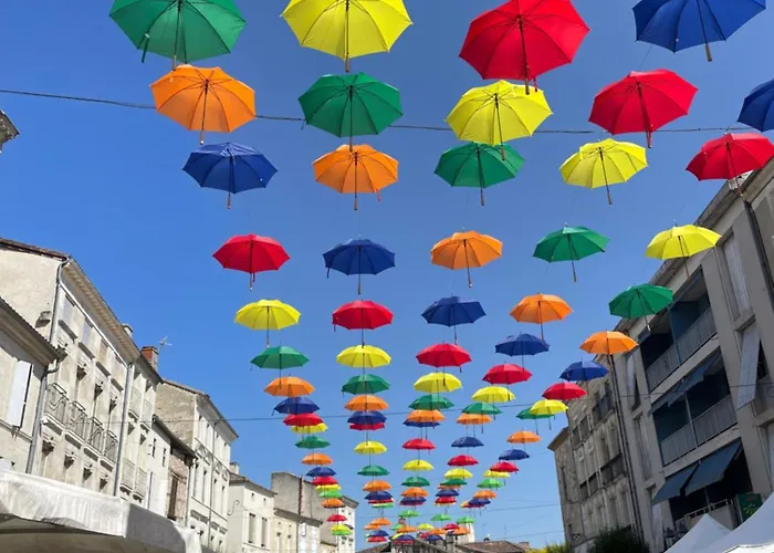 D'hotes Lencouet Bed & Breakfast Feugarolles